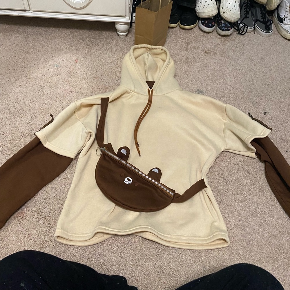 Bear sweatshirt with built in Fanny pack